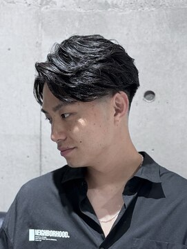 メッツ 原宿(METS) MEN'S/毛流れサイドパート×フェード/短髪/男髪