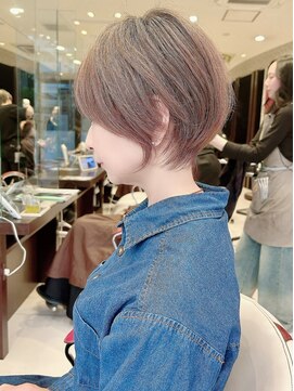 アース 栄店(HAIR&MAKE EARTH) earthショートレイヤーボブミルクティー丸みショートボブ