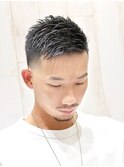アップバングベリーショート爽やかバーバースタイル床屋短髪束感