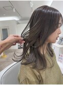 くすみの天才オリーブグレージュ