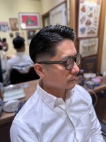 フォーコーナーズ(Four Corners) 大人ヘア/七三分け