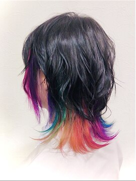 ブランコ 丸亀土器店(blanco) ウルフカット×インナーレインボー