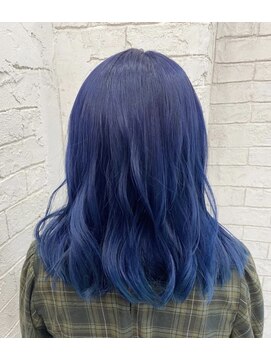 エクラート リラ 立川店(ECLART lilas.) 艶感ブルーヘア【ケアブリーチ/立川/イルミナカラー】