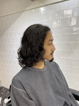メリケンバーバーショップ フクオカ(MERICAN BARBERSHOP FUK) かき上げヘアショートレイアーくせ毛風パーマコンマヘアS68