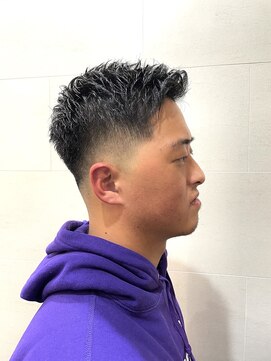 グレイスフル バーバープラチナム 六本木店(Graceful Barber platinum) フェードカット/アップバング/ワイルドショート/刈り上げ