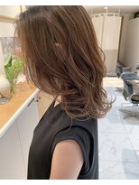 ヘアサロン ガリカ 表参道(hair salon Gallica)&nbsp;【YU-TA】大人フェミニンミディ/艶感べージュ/顔まわりレイヤー