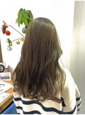 ゆるふわフェミニン　オリーブベージュ　西田大樹