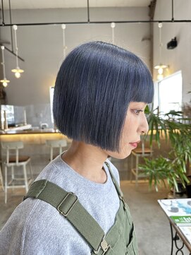 ソーコ(SOKO) ボブ×ネイビーブルー