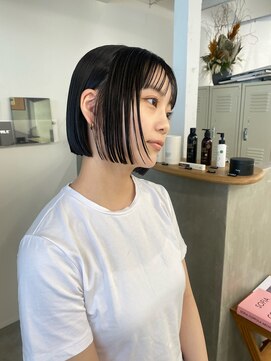 トナリ(tonari) 丸くならないボブ×地毛風カラー