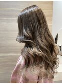 デザインカラー　レイヤーカット　夏のヘアアレンジ
