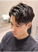 アッシュブラック ツーブロック ニュアンスパーマ ショート