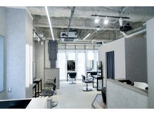 エンバイリップス(eN_ by LIPPS)の雰囲気（落ち着いた内装で居心地の良い空間を提供致します。）