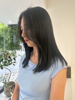 エム(M) 【人気/ブルーブラック】レイヤーカット/暗髪/前髪なし/顔周り