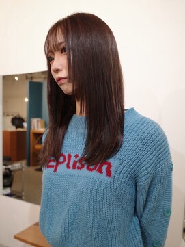 ヨー(Yoh-) 【ミディアムレイヤー/ササキケイスケ】顔周り/ステップカット