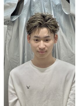 サロウィン 大宮(SALOWIN) 大宮フェザーショートメッシュフェザーパーマブリーチデザイン