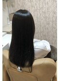 サラサラな手触りを感じられる黒髪