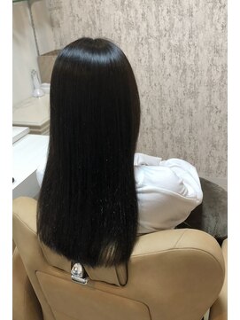 レヴィア 神栖店(revia) サラサラな手触りを感じられる黒髪