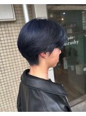 透明感ネイビーブルー