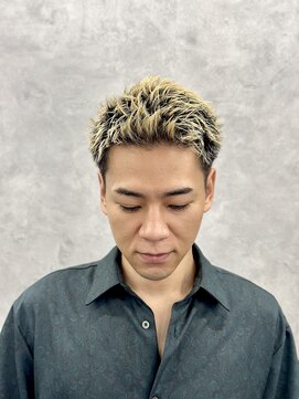 クロムトウキョウ ザ バーバー ネオン 新宿店(CHROM TOKYO the Barber ne/on) スパイキーショート/ブリーチ/メンズショート