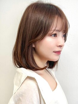 [理論分析×顔型診断]"なりたい"が"似合う"に!伸びても乾かすだけでキマる旬ショートやボブも人気/東久留米