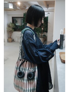 フェイヴィーズ(FavyS) あごラインストレートパーマミニボブ