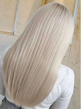 エノア 表参道(ENORE)の写真/髪と頭皮に優しいカラー剤を使用◎ダメージレスで艶感のある綺麗な発色に♪白髪染めも綺麗に◎