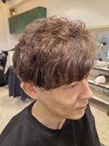 フュゼ(fusee)&nbsp;大人のツーブロックアシンメトリーパーマ