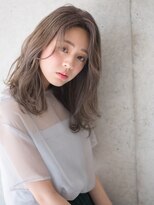MAKE'S センターパートミディアム