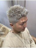 【林 飛夕也】ホワイトカラー×刈り上げベリーショート☆