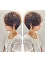 サロン クィ ベルジョーネ(SALON QUI BELLGIONE) 美人+丸みショート