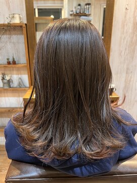 カミビトグロウ(kamibito glow) 大人気!くすみピンクアッシュのインナーカラースタイル