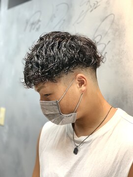 ワールドシップコウベ(WORLD SHIP KOBE) スパイラルパーマ