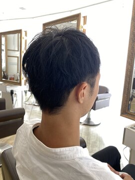 コワファースト 大分(COIFF1RST) 刈り上げショート