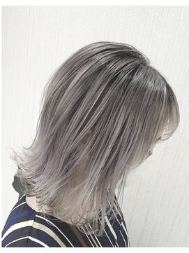 ルイス(L'wis) シャドールーツ！『ホワイトシルバー』