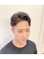 リバティシェアバーバー 銀座(LIBERTY SHARE BARBER) 七三ツーブロック×アップバングショート