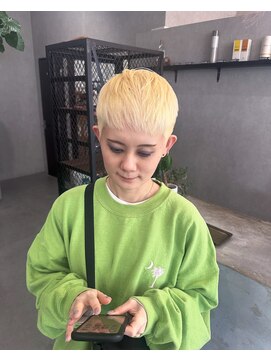 シザーハンズ(Scissorhands) very short hair