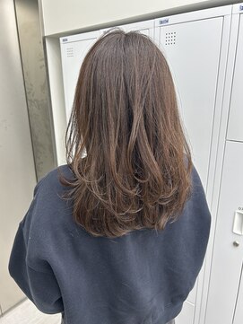 ビューナゴヤ 名駅(VIEW NAGOYA) フェミニンロング/メルティカラー/似合わせカット/おくれ毛