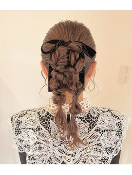 アパートメントヘアー ポニーテールアレンジ