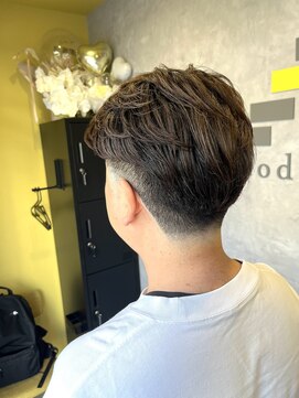 大人テーパーフェードツーブロック