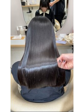 サンド 池袋(sand) 乾かすだけで艶が出る美髪ストレート