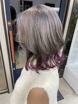 クワリ シルバー裾カラー