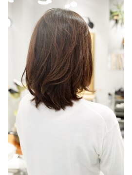 ミッシェル アフロート(michelle afloat) 20代30代40代くびれひし形小顔レイヤーラウンドCカーブカット