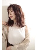 横波ウェーブのクセ毛風ロブ