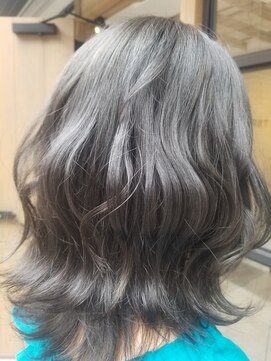 エイト 上野店(EIGHT ueno) 【EIGHT 上野】佐藤 夏の透明感シルバーカラー