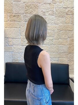 ヴァン カウンシル 川口店(VAN COUNCIL) くびレイヤー×透明感カラー艶髪ハイトーングレージュ/シルバー3