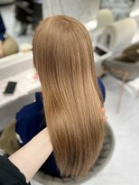 ジーナ 名駅(XENA.) 《Rena》明るめオレンジベージュ/ブリーチカラー