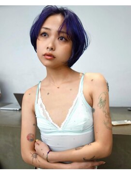 レコ 渋谷(LECO) ディープネオンパープルナチュラルショートボブ