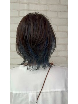 ビスイル 秋葉原店(Vis ill) 大人かわいいインナーカラーブルー