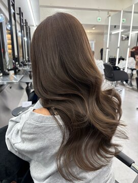 アルドーレフィエロ シンサイバシ(Ardore fiero shinsaibashi) ブリーチなしダブルカラーで作るヘーゼルグレージュ♪