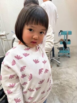 ロミー 本厚木(ROMMY.) キッズカット◎小顔ショートミニマルボブ◎女の子小学生入学式◎